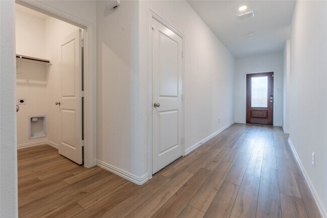 Building Photo - 3616 Mallard Wy