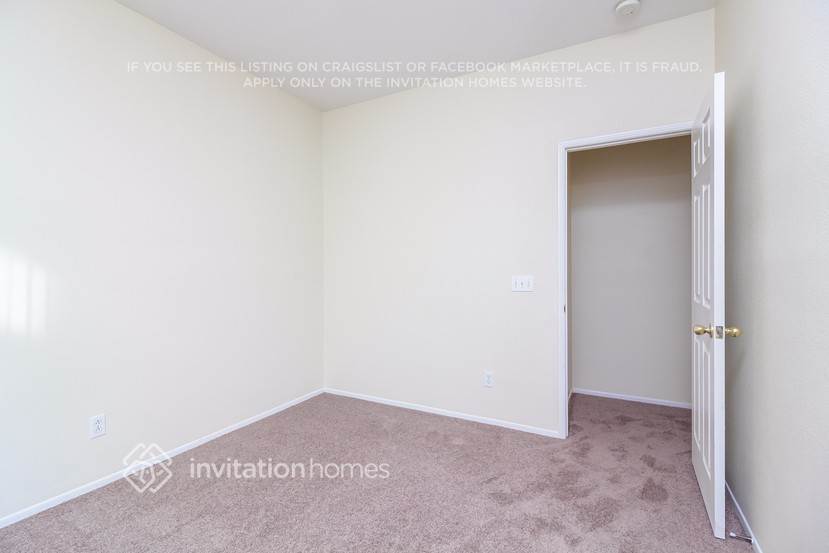 Building Photo - 2720 S Cherry Ave