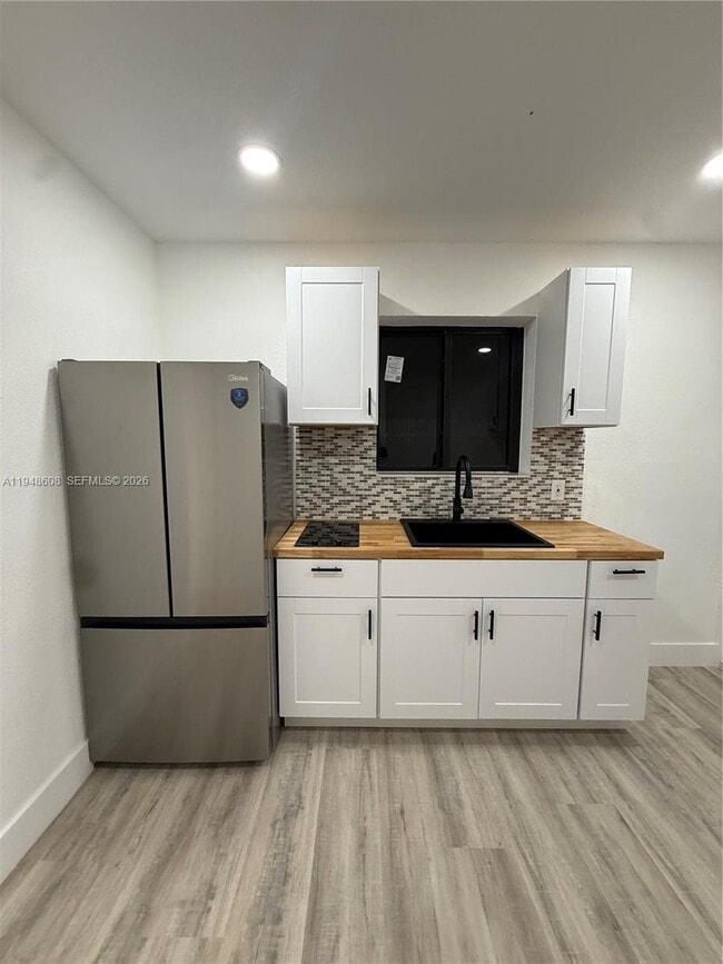 Building Photo - 5413 SW 23rd St