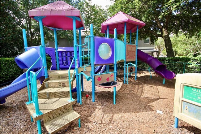 Building Photo - 2458 Caravelle Cir
