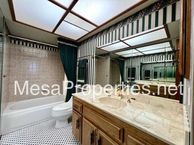Building Photo - 5193 Steamboat Dr