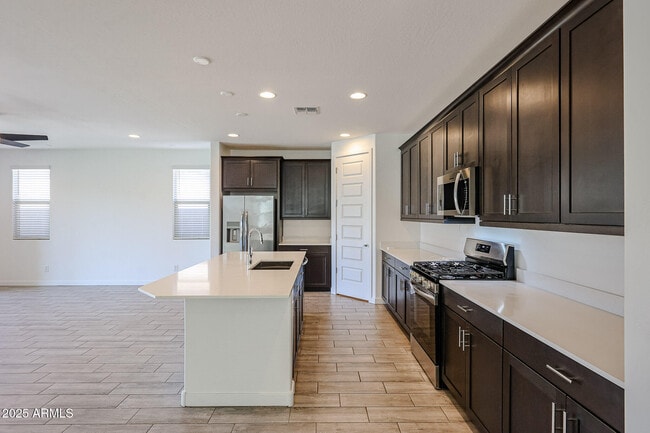 Building Photo - 32522 N 20th Gln