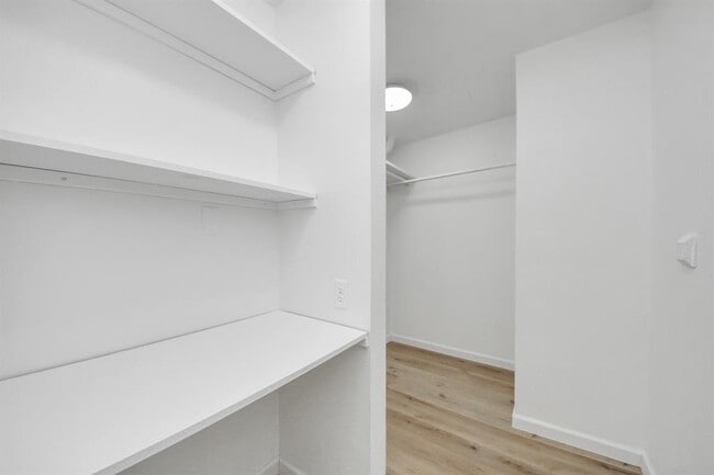 Building Photo - 20214 Apache Gardens Ln