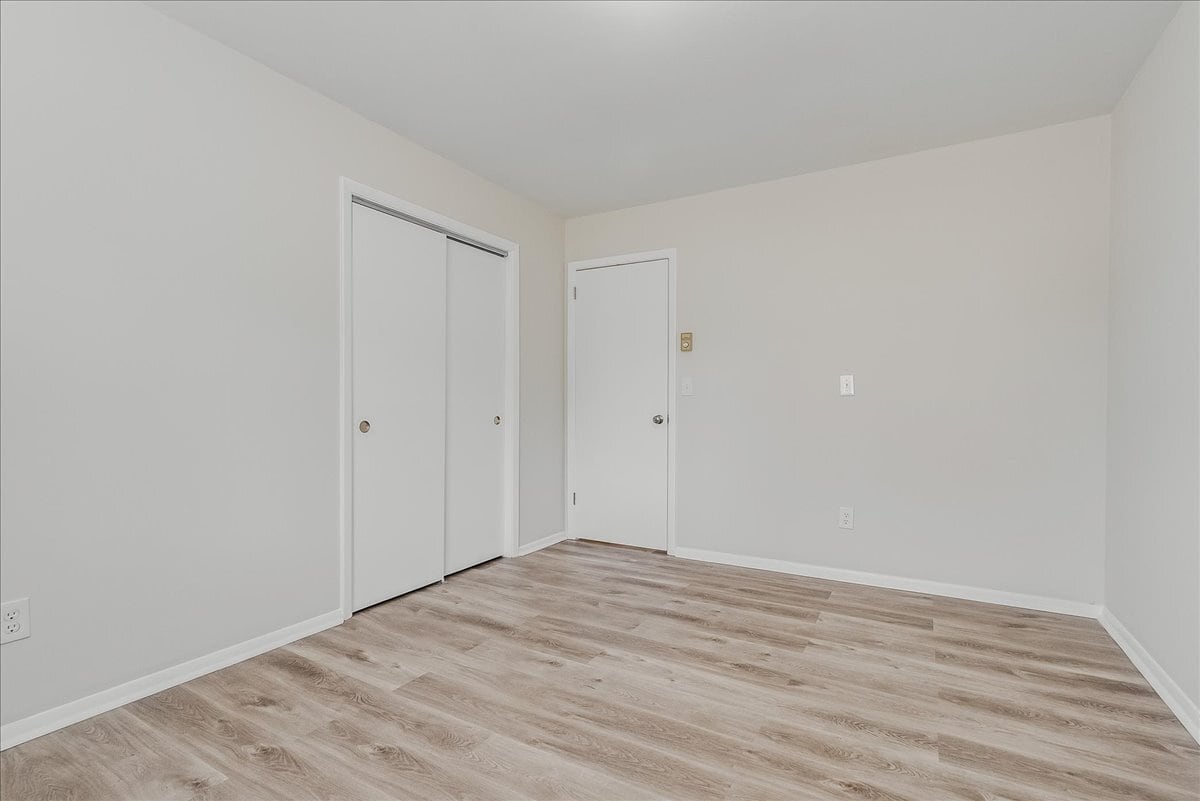 Bedroom 2 - 16 US Highway 206