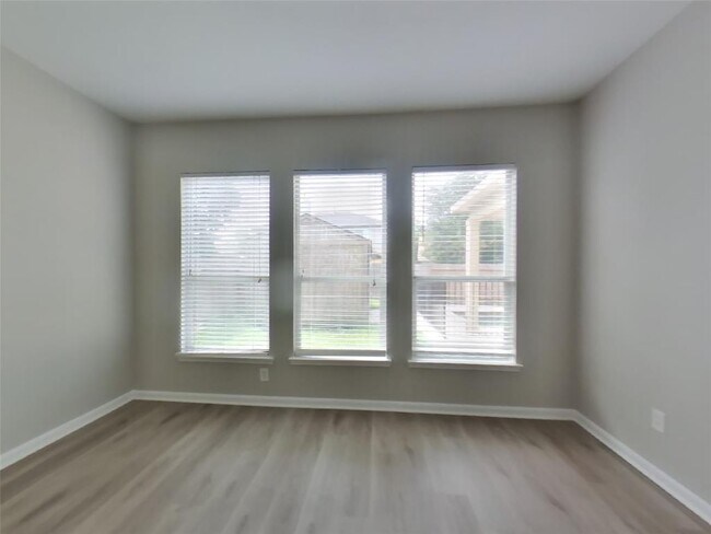Building Photo - 6715 Starcroft Ct