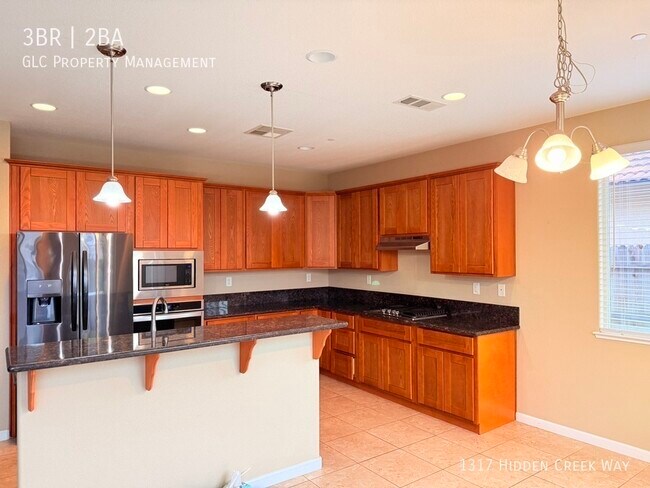 Building Photo - 1317 Hidden Creek Way