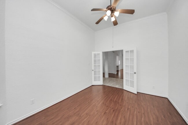 Building Photo - 5014 Parkcanyon Ln