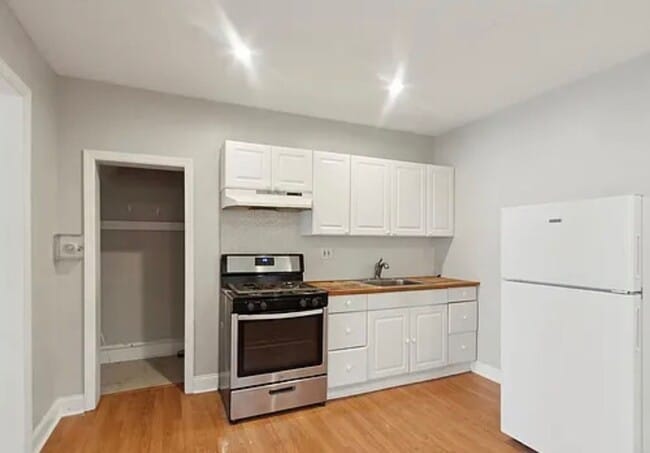 Building Photo - 21 S Wycombe Ave