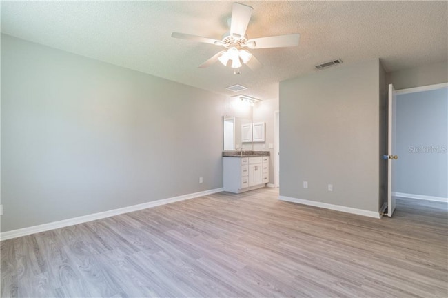 Building Photo - 14729 Tall Tree Dr