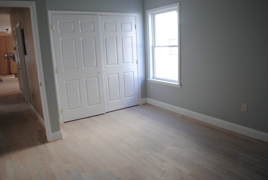 Building Photo - 143 Bellevue St