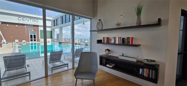 Building Photo - 151 SE 1st St