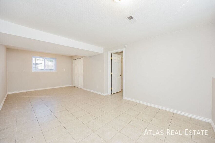 Building Photo - 4734 Frost Dr