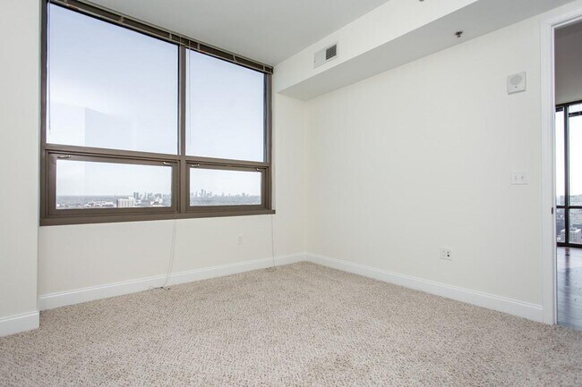 Building Photo - 270 17th St NW