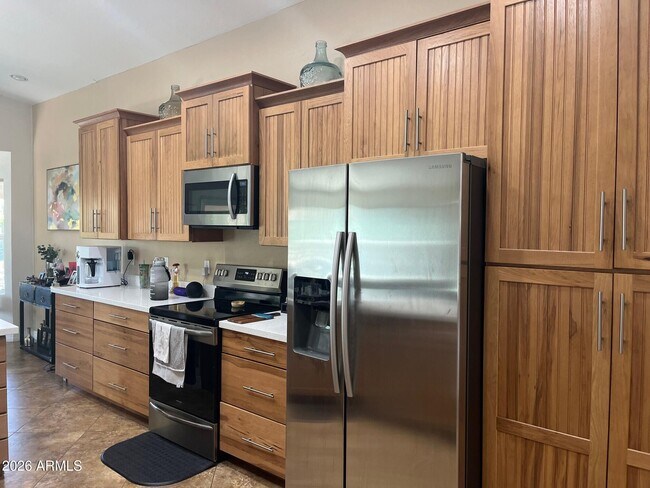 Building Photo - 1383 E Butler Cir