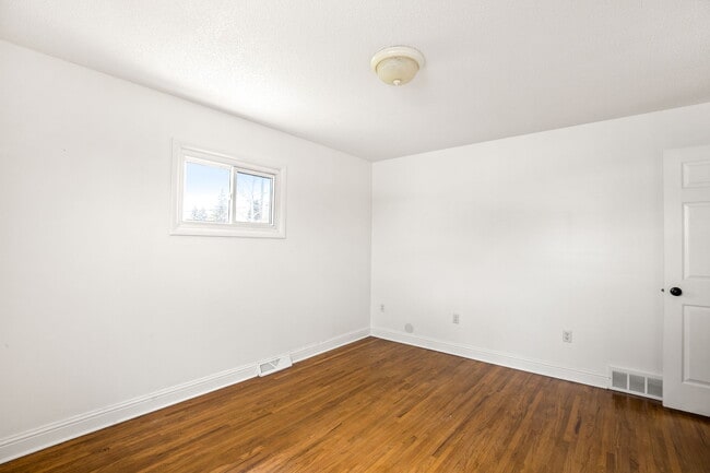 Building Photo - 1004 11th St NW