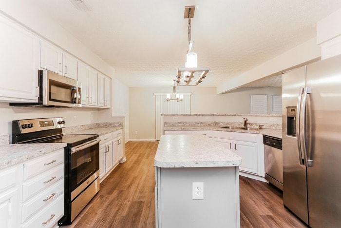 Building Photo - 4842 Fosterson Dr