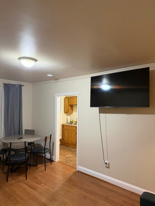 Building Photo - 4309 Norfolk Ave