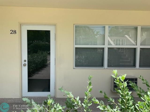 Building Photo - 28 Ventnor Dr