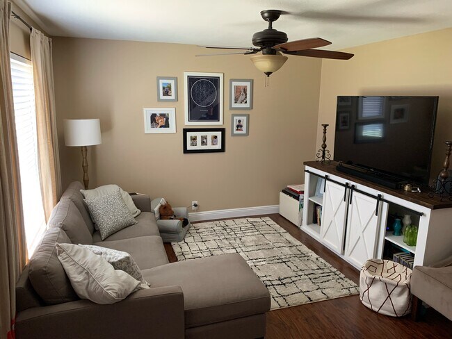 Building Photo - 8 Raleigh