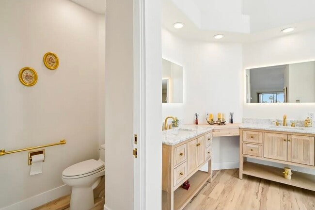 Building Photo - 75294 St Andrews Ct