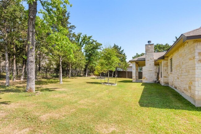Building Photo - 114 Darst Ln