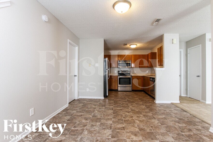 Building Photo - 14356 Black Farm Dr