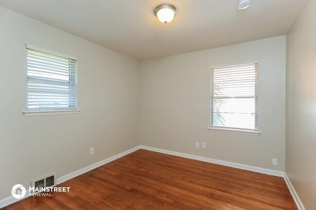 Building Photo - 2800 LAKESIDE DRIVE, OKLAHOMA CITY, OK 73120