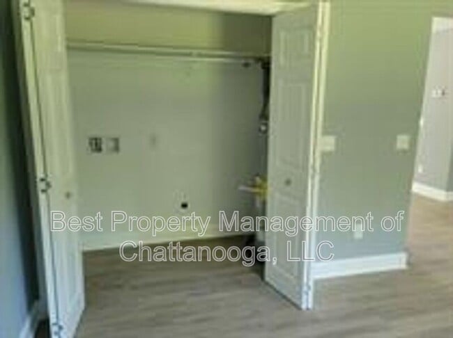 Building Photo - 3632 Dorris St