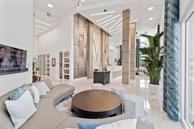 Building Photo - 3901 Coast View Pointe