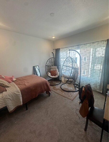 Building Photo - 4572 W Lonely Grv Ct