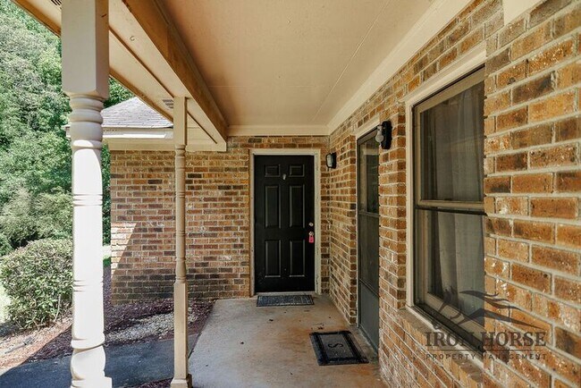 Building Photo - 126 Greenwood Dr