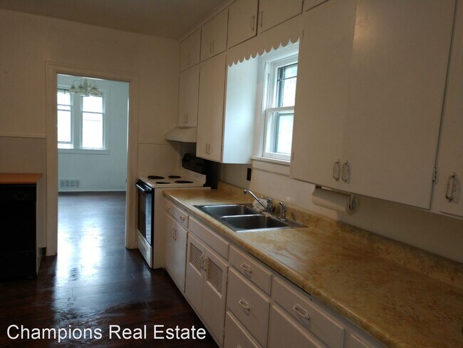Building Photo - 3 br, 1 bath House - 19005 A Smokey Pt Blvd.