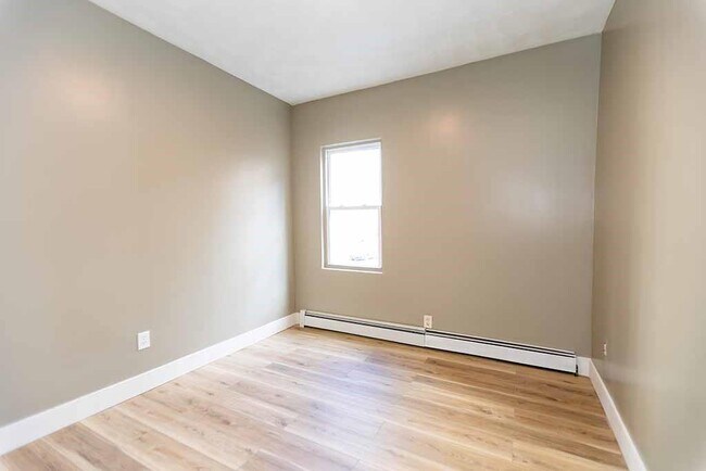 Building Photo - 11 Kelly St