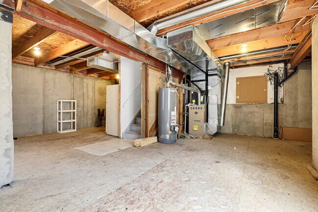 Building Photo - $2,650.00 - 4 Bedrooms, 2.5 Bathrooms, Sin...