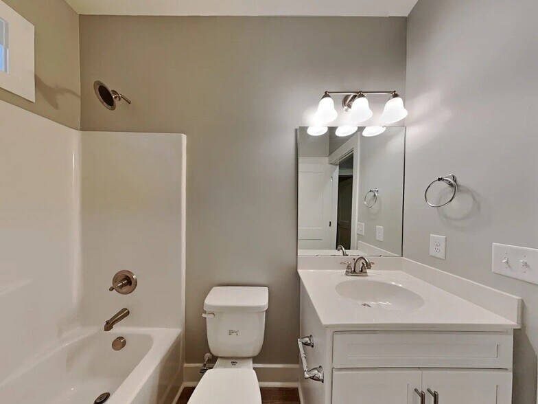 Building Photo - 203 N Toria Dr