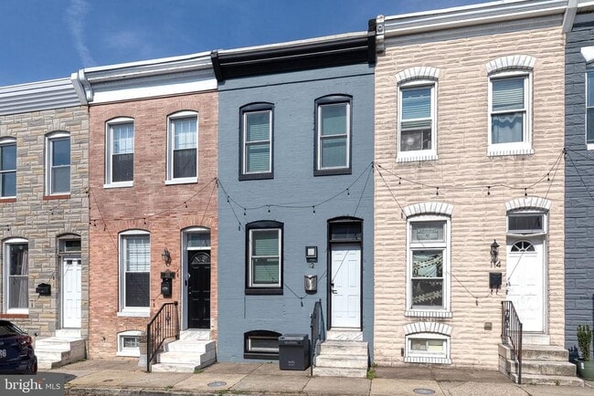 Building Photo - 112 N Streeper St