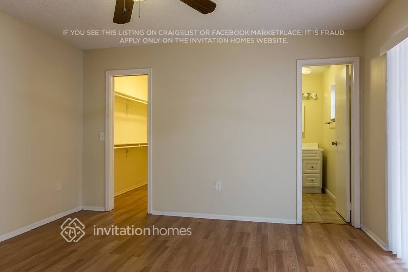 Building Photo - 11860 NW 29th Pl