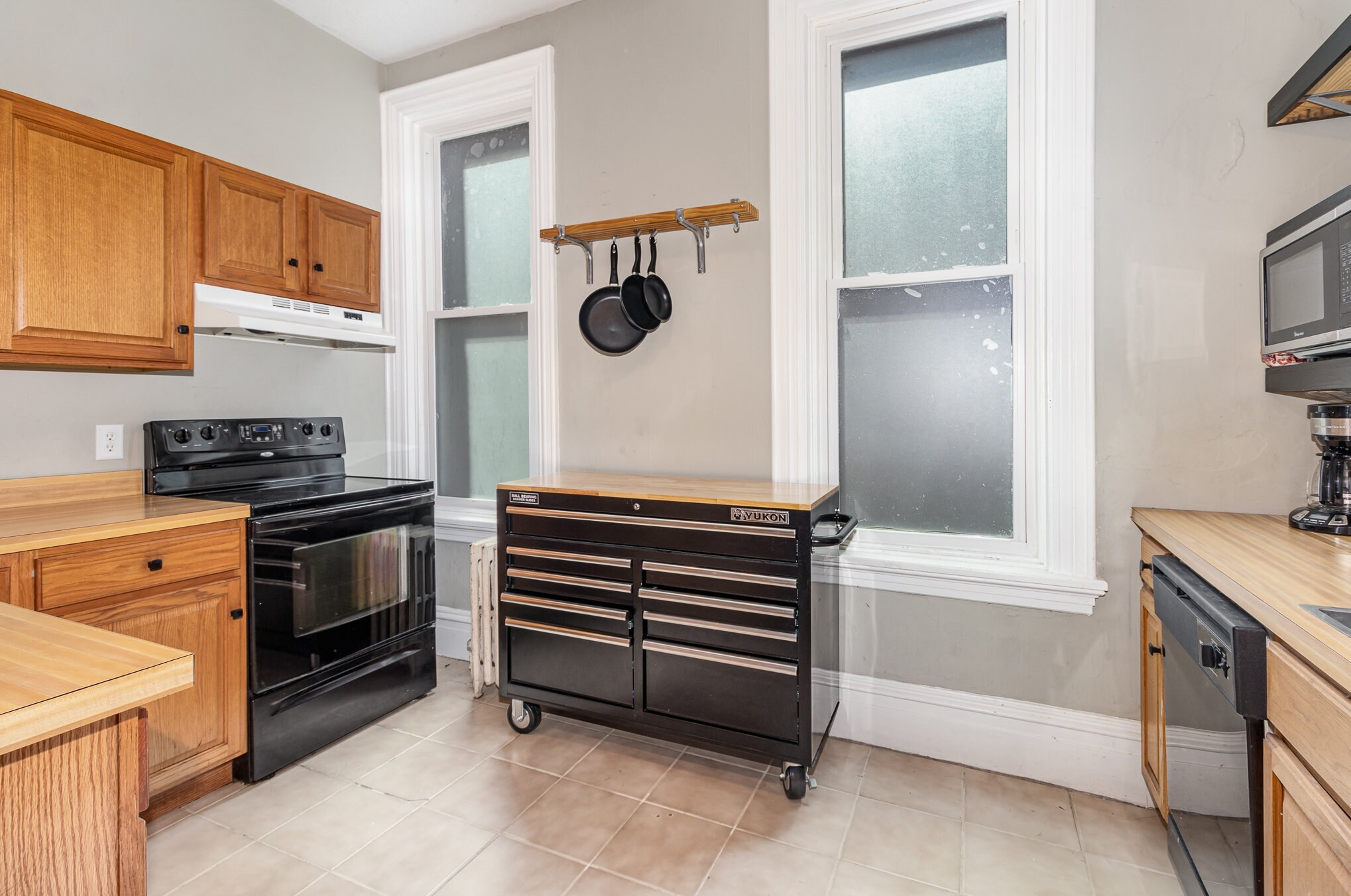 Building Photo - 1005 N 2nd St