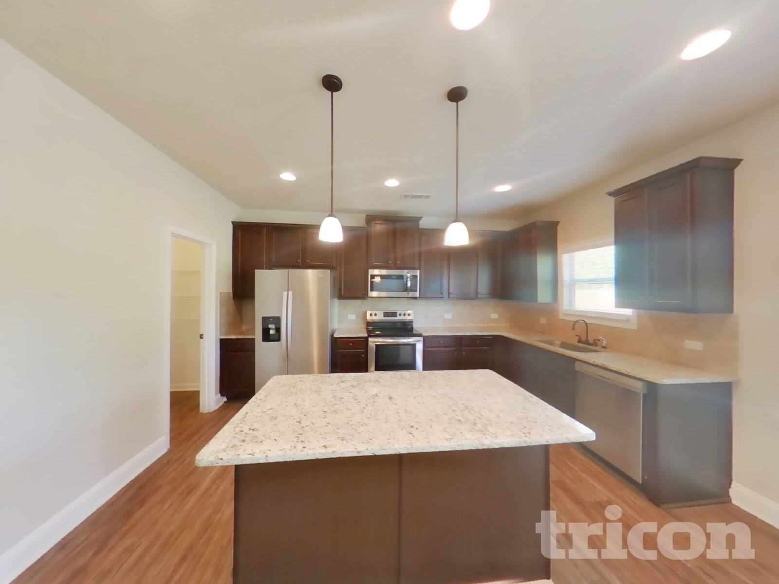 Building Photo - 131 Huntsman Dr