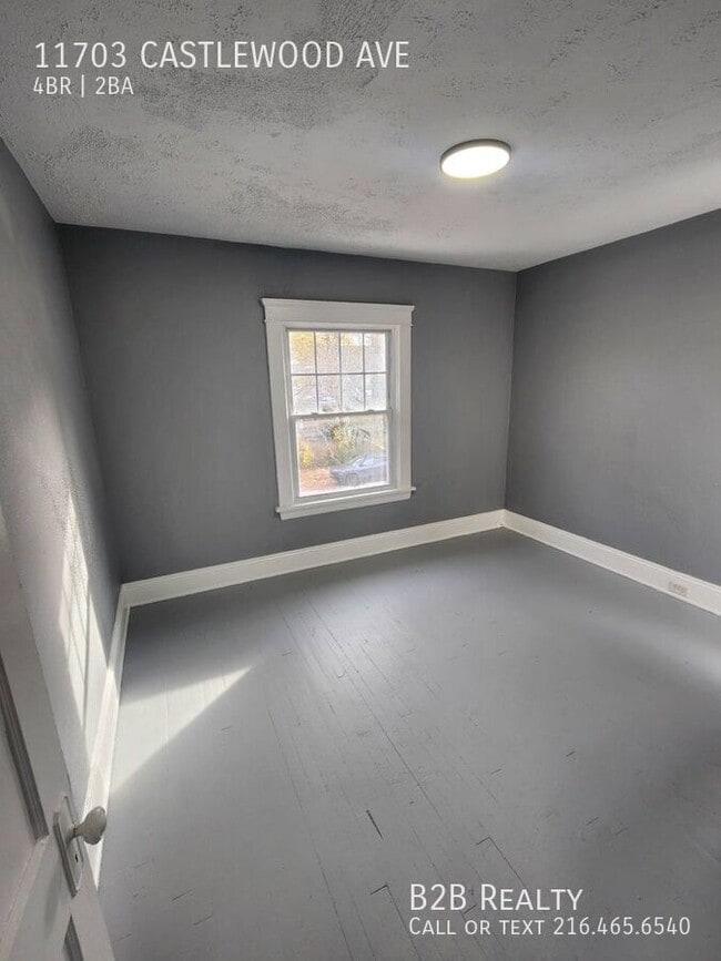 Building Photo - 11703 Castlewood Ave