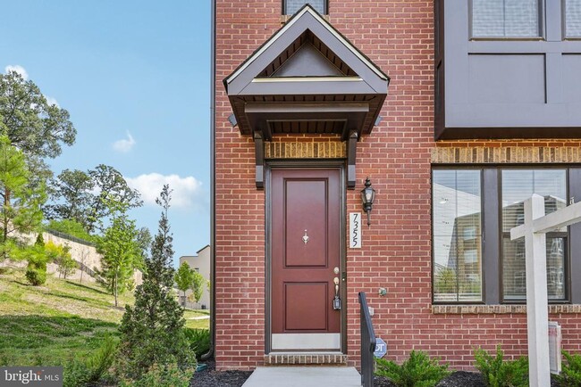 Building Photo - 7355 Mountaineer Dr