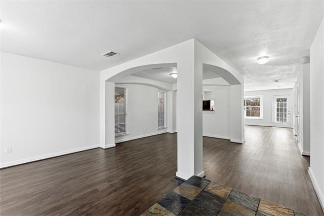 Building Photo - 1124 Breezewood Dr