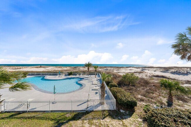 Building Photo - 400 Plantation Rd