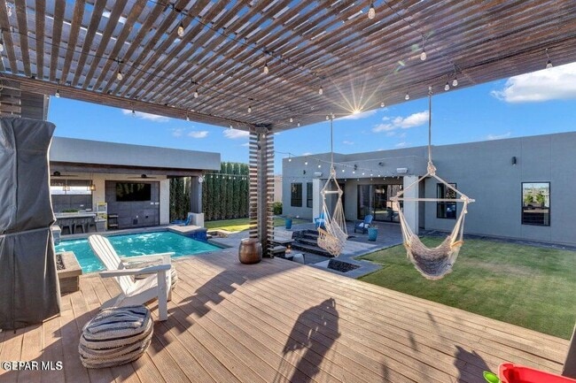 Building Photo - 12292 Fresh Water Dr