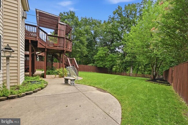 Building Photo - 9255 Bowers Brook Pl