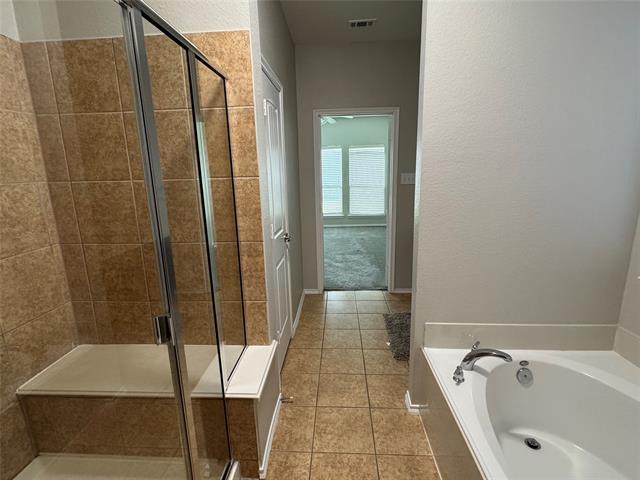 Building Photo - 9512 Crooked Cat Dr