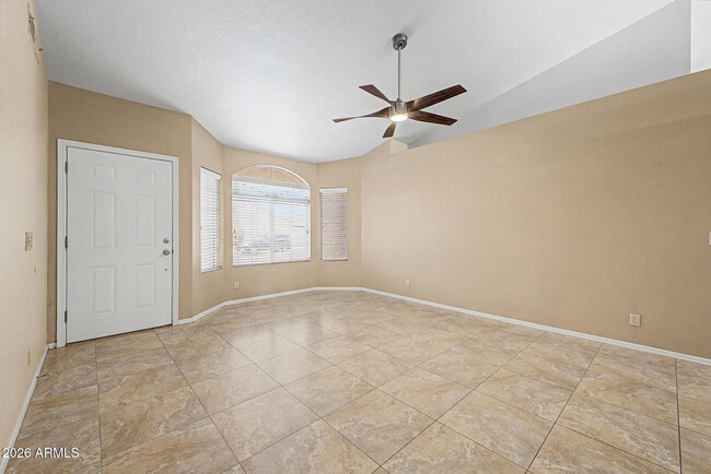Building Photo - 933 N 94th Pl