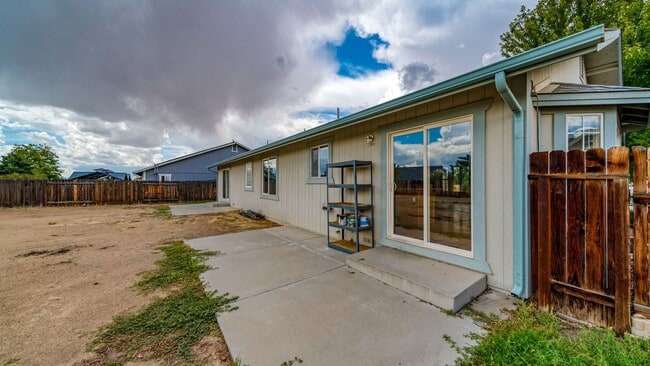 Building Photo - Spanish Springs Rental -- One Story.  No P...