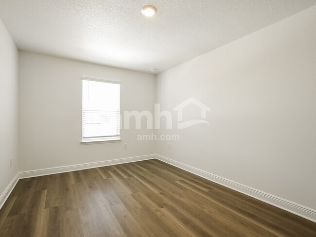 Building Photo - 1534 Blue Nile Pt
