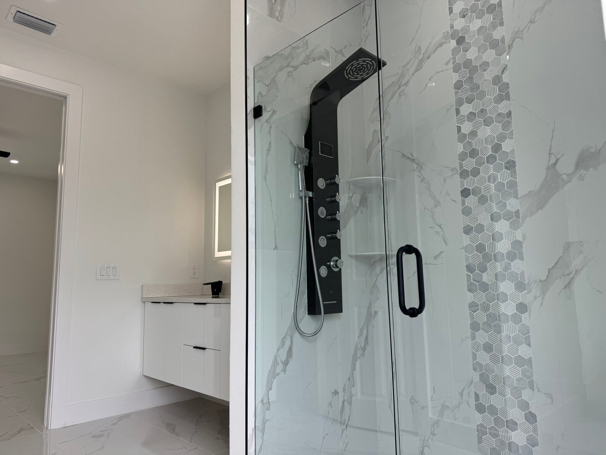 Building Photo - 3609 1st St SW